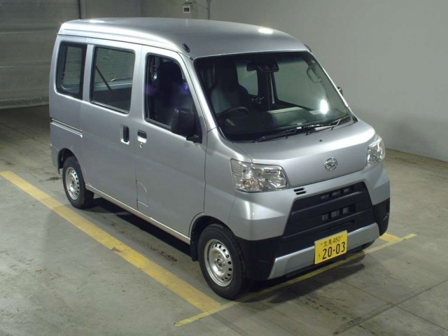 Import and buy DAIHATSU HIJET VAN 2017 from Japan to Nairobi, Kenya