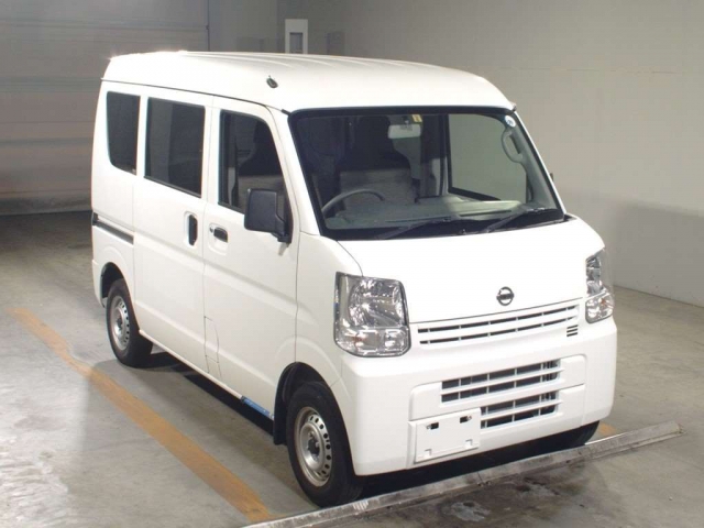 Import and buy NISSAN CLIPPER VAN 2018 from Japan to Nairobi, Kenya