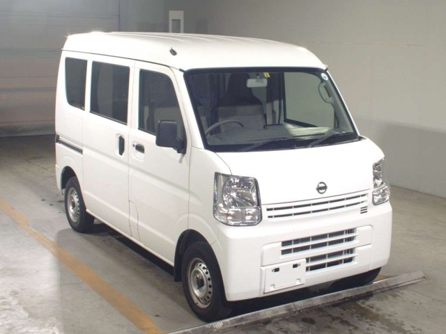 Import and buy NISSAN CLIPPER VAN 2018 from Japan to Nairobi, Kenya