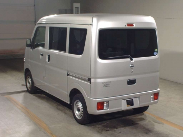 Import and buy NISSAN CLIPPER VAN 2018 from Japan to Nairobi, Kenya