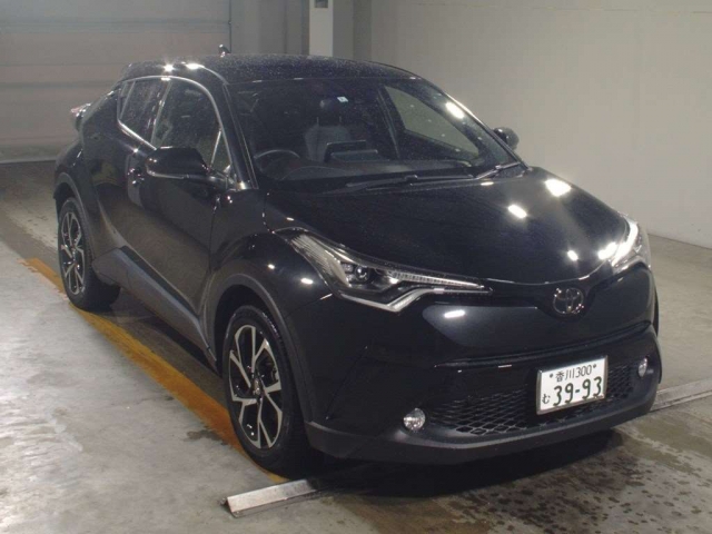 Import and buy TOYOTA C-HR 2017 from Japan to Nairobi, Kenya