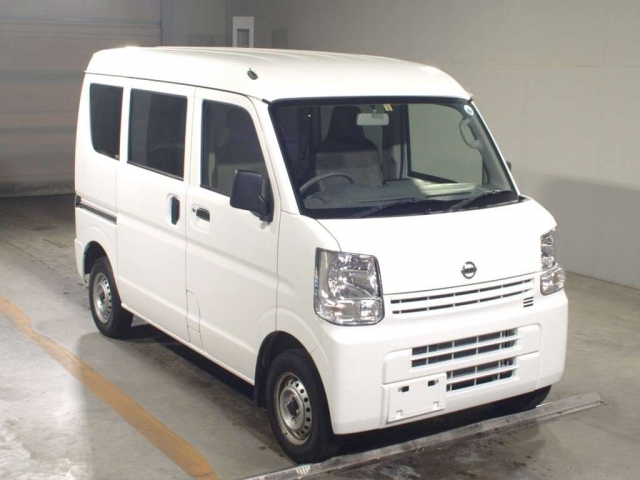 Import and buy NISSAN CLIPPER VAN 2018 from Japan to Nairobi, Kenya