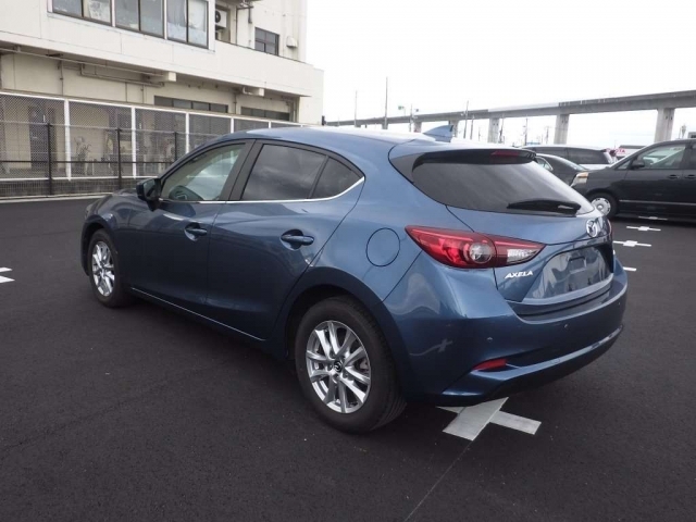 Import and buy MAZDA AXELA 2018 from Japan to Nairobi, Kenya