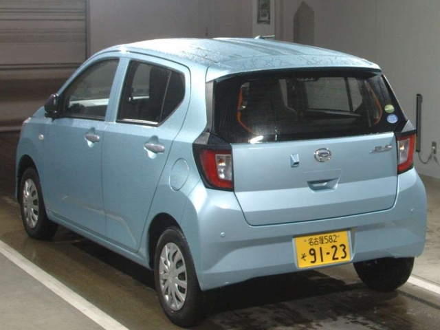 Import and buy DAIHATSU MIRA E S 2017 from Japan to Nairobi, Kenya