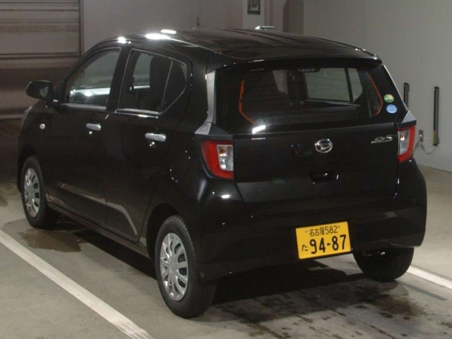 Import and buy DAIHATSU MIRA E S 2017 from Japan to Nairobi, Kenya