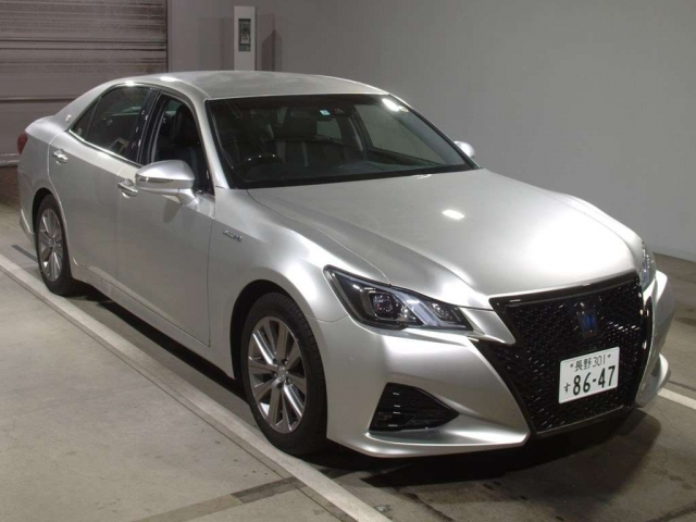 Import and buy TOYOTA CROWN 2017 from Japan to Nairobi, Kenya