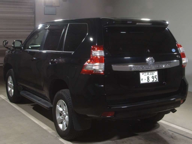 Import and buy TOYOTA LAND CRUISER PRADO 2017 from Japan to Nairobi, Kenya