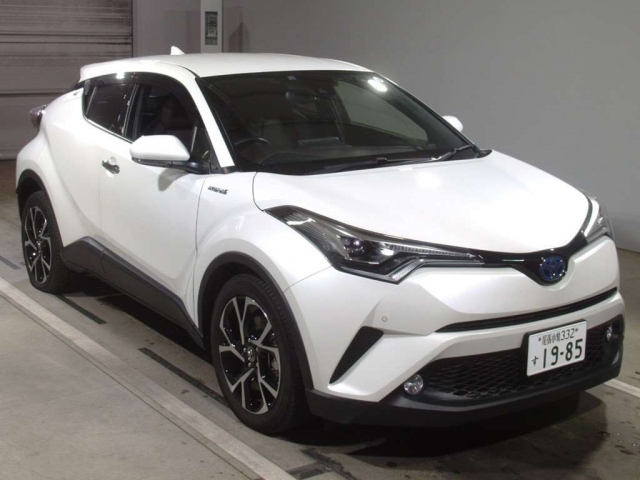 Import and buy TOYOTA C-HR 2018 from Japan to Nairobi, Kenya