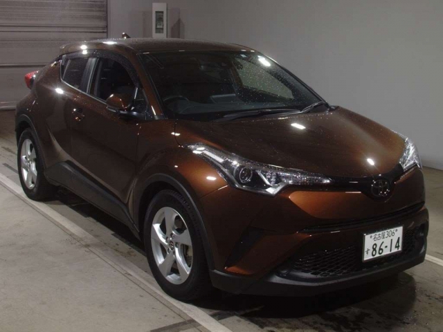 Import and buy TOYOTA C-HR 2018 from Japan to Nairobi, Kenya