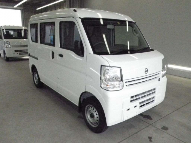 Import and buy NISSAN CLIPPER VAN 2018 from Japan to Nairobi, Kenya