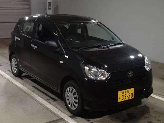 Import and buy DAIHATSU MIRA E S 2017 from Japan to Nairobi, Kenya