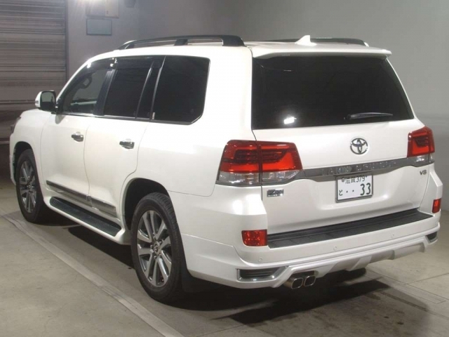 Import and buy TOYOTA LAND CRUISER 2017 from Japan to Nairobi, Kenya