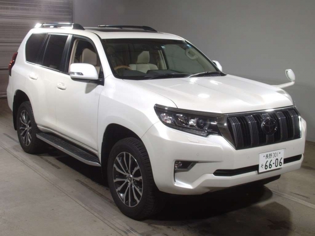 Import and buy TOYOTA LAND CRUISER PRADO 2018 from Japan to Nairobi, Kenya