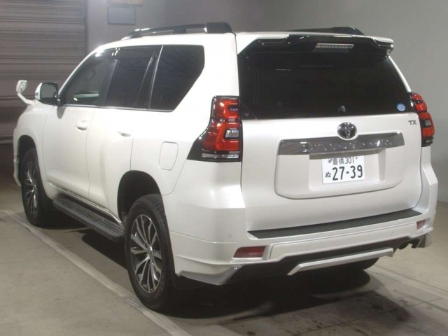 Import and buy TOYOTA LAND CRUISER PRADO 2018 from Japan to Nairobi, Kenya