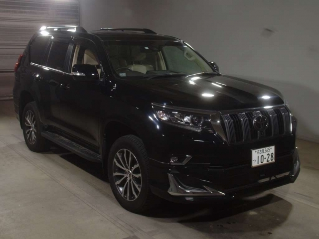 Import and buy TOYOTA LAND CRUISER PRADO 2018 from Japan to Nairobi, Kenya