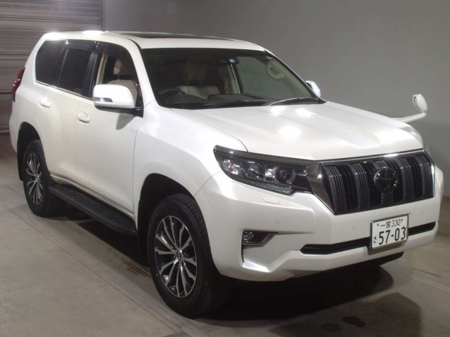 Import and buy TOYOTA LAND CRUISER PRADO 2018 from Japan to Nairobi, Kenya