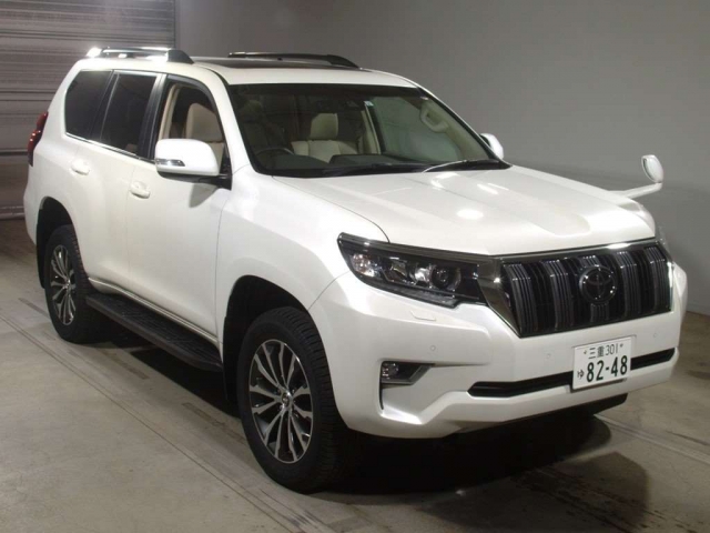 Import and buy TOYOTA LAND CRUISER PRADO 2019 from Japan to Nairobi, Kenya