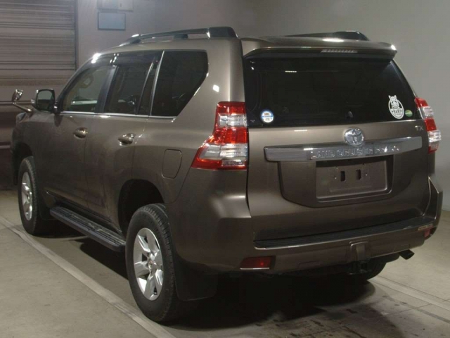 Import and buy TOYOTA LAND CRUISER PRADO 2017 from Japan to Nairobi, Kenya