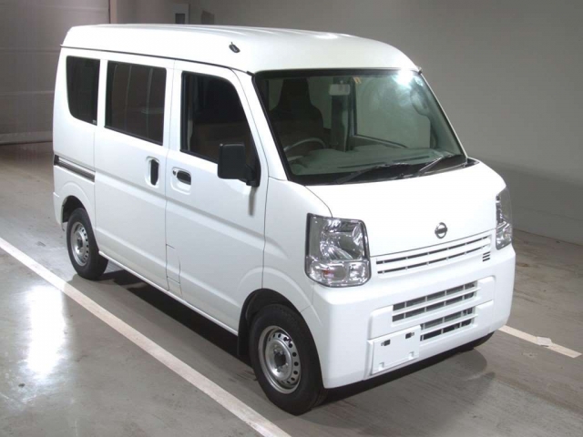 Import and buy NISSAN CLIPPER VAN 2018 from Japan to Nairobi, Kenya