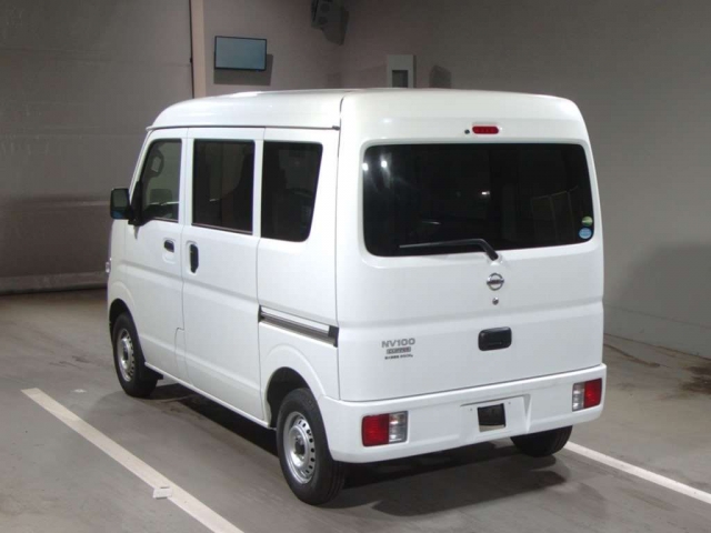 Import and buy NISSAN CLIPPER VAN 2018 from Japan to Nairobi, Kenya