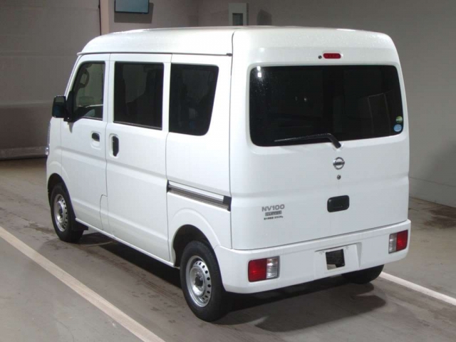 Import and buy NISSAN CLIPPER VAN 2018 from Japan to Nairobi, Kenya