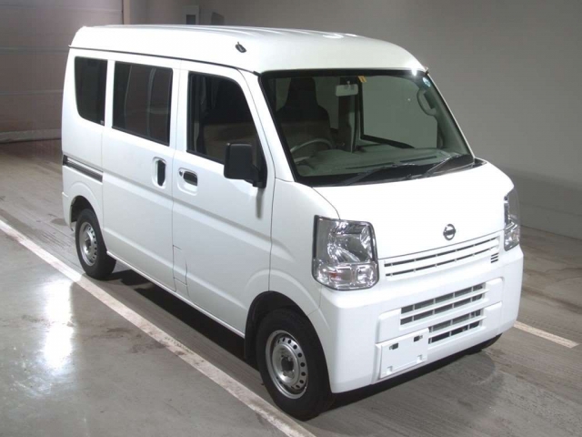 Import and buy NISSAN CLIPPER VAN 2018 from Japan to Nairobi, Kenya