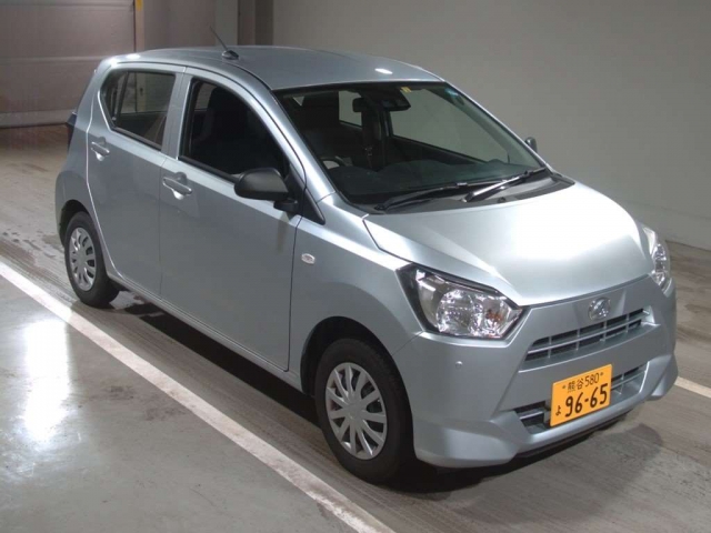 Import and buy DAIHATSU MIRA E S 2018 from Japan to Nairobi, Kenya