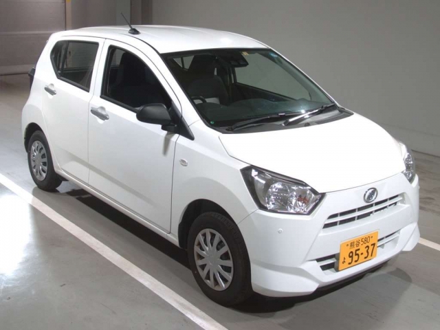 Import and buy DAIHATSU MIRA E S 2018 from Japan to Nairobi, Kenya