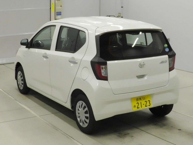 Import and buy DAIHATSU MIRA E S 2017 from Japan to Nairobi, Kenya