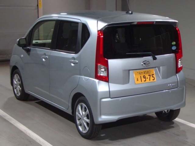 Import and buy DAIHATSU MOVE 2018 from Japan to Nairobi, Kenya