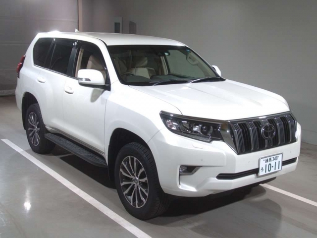 Import and buy TOYOTA LAND CRUISER PRADO 2018 from Japan to Nairobi, Kenya