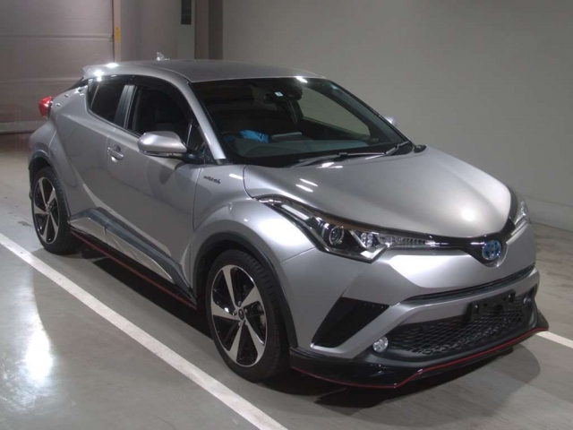 Import and buy TOYOTA C-HR 2017 from Japan to Nairobi, Kenya