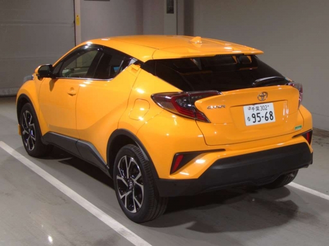 Import and buy TOYOTA C-HR 2017 from Japan to Nairobi, Kenya