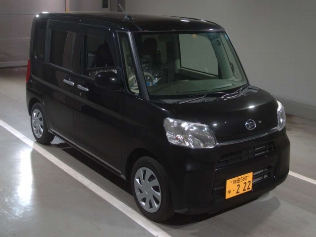 Import and buy DAIHATSU TANTO 2017 from Japan to Nairobi, Kenya