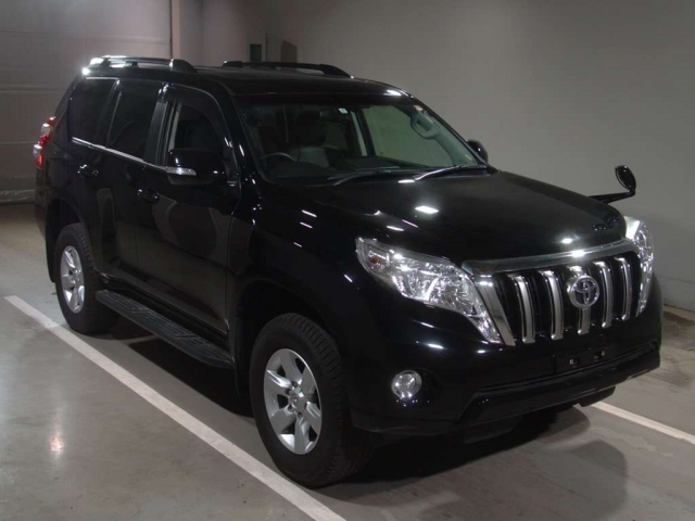 Import and buy TOYOTA LAND CRUISER PRADO 2017 from Japan to Nairobi, Kenya