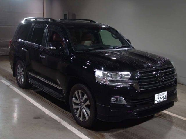 Import and buy TOYOTA LAND CRUISER 2018 from Japan to Nairobi, Kenya