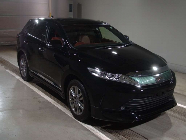 Import and buy TOYOTA HARRIER 2018 from Japan to Nairobi, Kenya