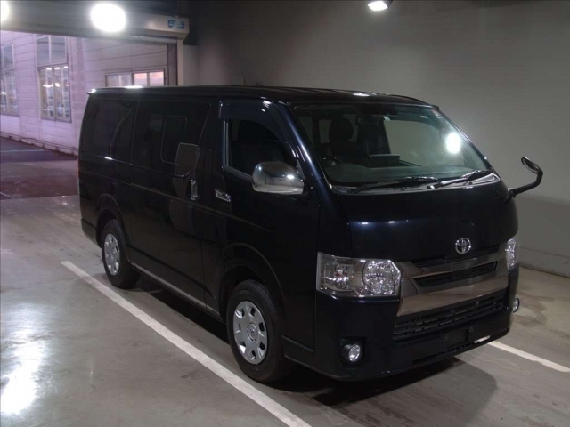 Import and buy TOYOTA HIACE VAN 2018 from Japan to Nairobi, Kenya