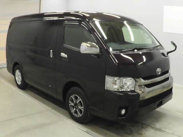 Import and buy TOYOTA HIACE VAN 2018 from Japan to Nairobi, Kenya