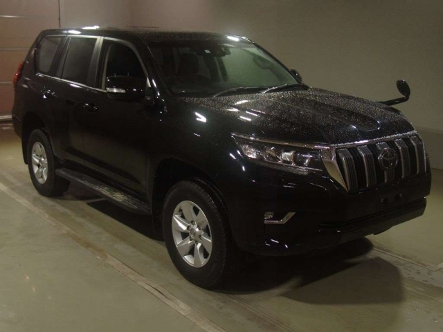 Import and buy TOYOTA LAND CRUISER PRADO 2018 from Japan to Nairobi, Kenya