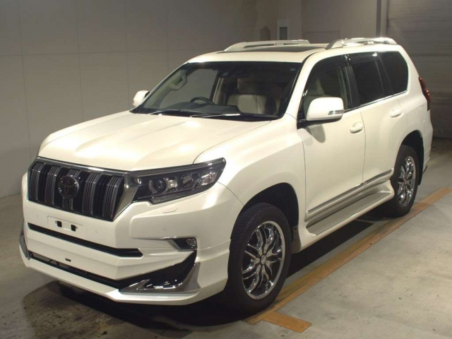 Import and buy TOYOTA LAND CRUISER PRADO 2017 from Japan to Nairobi, Kenya