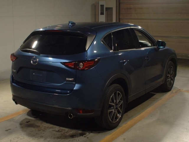 Import and buy MAZDA CX-5 2017 from Japan to Nairobi, Kenya