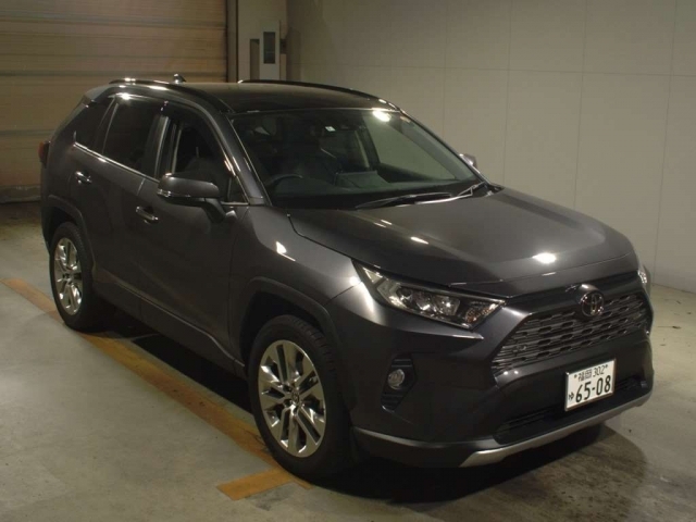 Import and buy TOYOTA RAV4 2020 from Japan to Nairobi, Kenya