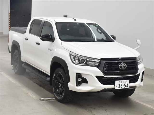 Import and buy TOYOTA HILUX 2019 from Japan to Nairobi, Kenya