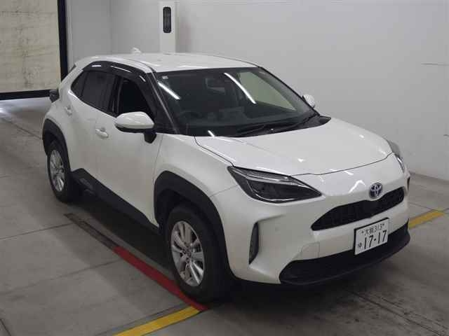 Import and buy TOYOTA YARIS CROSS 2020 from Japan to Nairobi, Kenya