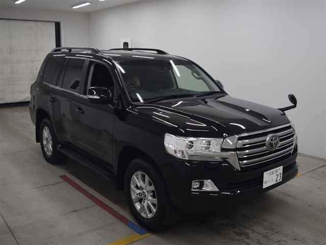 Import and buy TOYOTA LAND CRUISER 2019 from Japan to Nairobi, Kenya