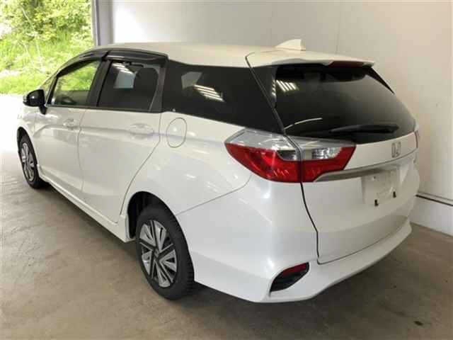 Import and buy HONDA SHUTTLE 2017 from Japan to Nairobi, Kenya