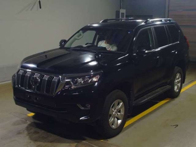 Import and buy TOYOTA LAND CRUISER PRADO 2018 from Japan to Nairobi, Kenya