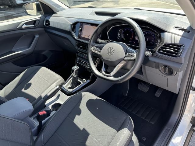 Import and buy VOLKSWAGEN T-CROSS 2021 from Japan to Nairobi, Kenya