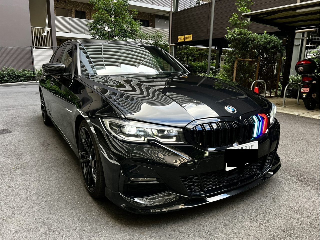 Import and buy BMW 3 SERIES 2019 from Japan to Nairobi, Kenya